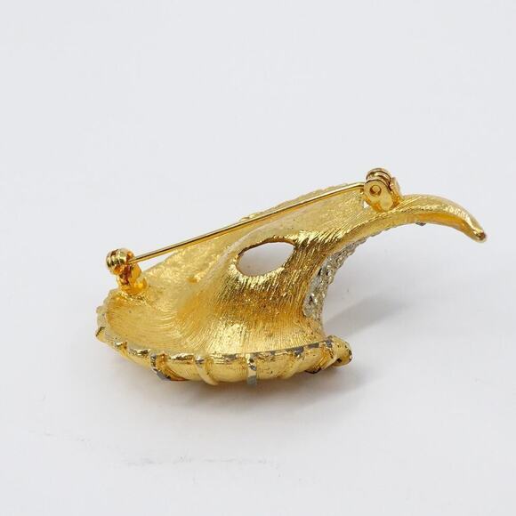 Vintage BSK Brooch Seashell Gold Tone Rhinestone Signed Pin - Picture 8 of 11
